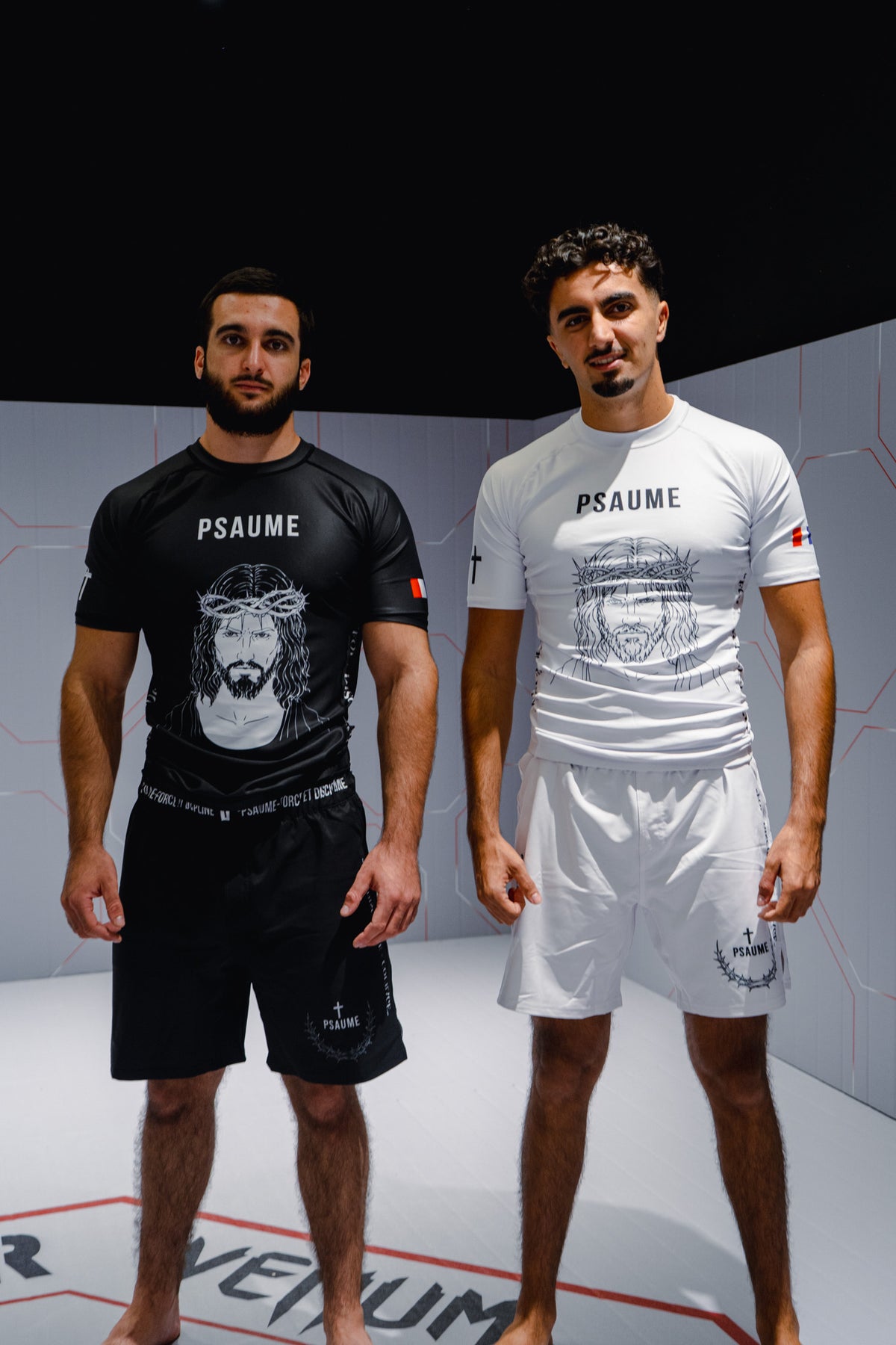 Les ensembles PSAUME Le Courage noir et blanc